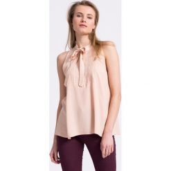 Trussardi Jeans - Top. Pomarańczowe topy damskie marki Trussardi Jeans, z wiskozy, z włoskim kołnierzykiem. W wyprzedaży za 239,90 zł.