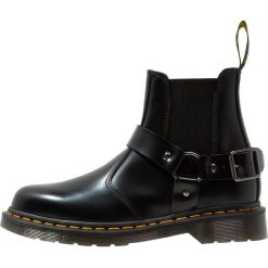 Dr. Martens WINCOX Botki kowbojki i motocyklowe black smooth. Czarne botki damskie skórzane marki Dr. Martens. Za 799,00 zł.