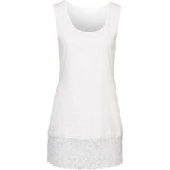 Top z koronką bonprix biel wełny. Białe topy damskie bonprix, w koronkowe wzory, z koronki. Za 54,99 zł.
