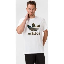 Adidas Originals Camouflage Koszulka Biały. Białe podkoszulki męskie adidas Originals, s, z nadrukiem, z bawełny, bez kołnierzyka, z krótkim rękawem, krótkie. Za 119,95 zł.