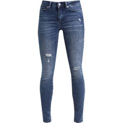 Jeansy damskie: Vero Moda Petite VMSEVEN Jeans Skinny Fit medium blue denim