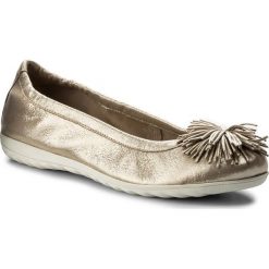 Baleriny CAPRICE - 9-22116-20 Beige Glitter 409. Żółte baleriny damskie Caprice, bez wzorów, ze skóry, bez obcasa, bez zapięcia. W wyprzedaży za 169,00 zł.