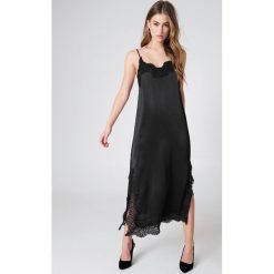 Sukienki hiszpanki: Bardot Sukienka na ramiączkach Zoe – Black