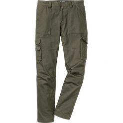Spodnie bojówki ocieplane z powłoką z teflonu Loose Fit bonprix ciemnooliwkowy. Zielone bojówki męskie bonprix. Za 179,99 zł.