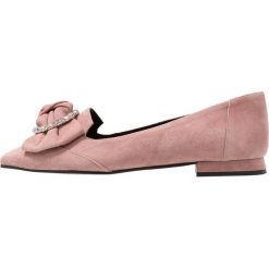 Helia Półbuty wsuwane dark nude. Czerwone półbuty damskie skórzane marki Helia. Za 549,00 zł.