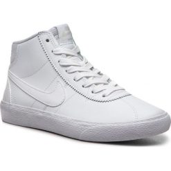 Buty NIKE - Sb Bruin Hi 923112 100 White/White Vast Grey. Białe buty sportowe damskie Nike, bez wzorów, ze skóry, eleganckie, bez obcasa, na płaskiej podeszwie, bez zapięcia. W wyprzedaży za 319,00 zł.