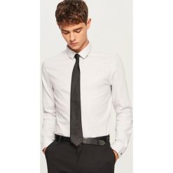 Koszula slim fit z bawełny strukturalnej - Jasny szar. Białe koszule męskie slim marki Reserved, l. Za 69,99 zł.