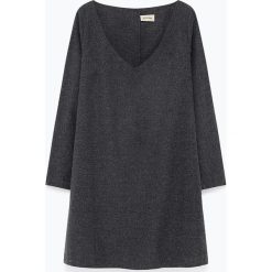Sukienka "Dakota" w kolorze antracytowym. Szare sukienki damskie American Vintage, m, bez wzorów, z bawełny, bez kołnierzyka, bez rękawów, midi. W wyprzedaży za 179,95 zł.