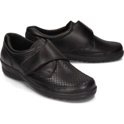 COMFORTABEL 942334-1 schwarz, półbuty damskie. Półbuty damskie Comfortabel, bez wzorów, bez obcasa, bez zapięcia. Za 319,90 zł.