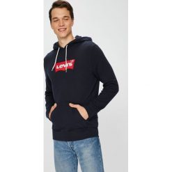 Levi's - Bluza. Niebieskie bluzy męskie Levi's®, s, z nadrukiem, z bawełny, z kapturem, bez rękawów, z kapturem. W wyprzedaży za 179,90 zł.
