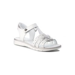 LASOCKI YOUNG CI12-TRES-02(IV)DZ Biały. Białe sandały dziewczęce Lasocki Young, ze skóry, bez zapięcia. Za 89,99 zł.