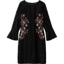 Desigual Kamizelka damska Bergen Negro 19WWVW15 2000 (rozmiar 36). Kamizelki damskie Desigual, bez wzorów, z koronki, bez kaptura. W wyprzedaży za 394,00 zł.