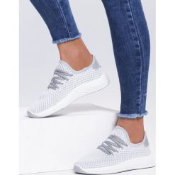 Szare Buty Sportowe Encourage. Szare buty sportowe damskie Renee, z aplikacjami, sportowe. Za 69,99 zł.
