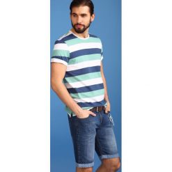 T-shirt krótki rękaw męski. Białe t-shirty męskie Top Secret, na lato, m, w paski, z bawełny, klasyczne, z okrągłym kołnierzem, krótkie. W wyprzedaży za 39,99 zł.