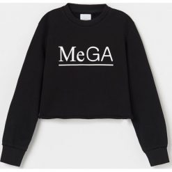Bluza o skróconym fasonie - Czarny. Czarne bluzy damskie Reserved, bez wzorów, bez rękawów, bez kaptura. Za 45,99 zł.