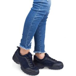 Buty sportowe damskie N/M 2018-37 Granatowe. Niebieskie buty sportowe damskie N/M, bez wzorów, z tkaniny, sportowe, trekkingowe. Za 99,00 zł.