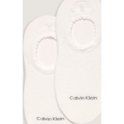 Calvin Klein - Stopki (2-pack). Czarne skarpetki damskie Calvin Klein, z nadrukiem, z elastanu. Za 49,90 zł.