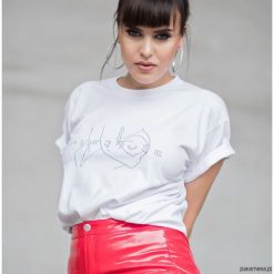 T-shirty damskie: Biały klasyczny t-shirt overdose