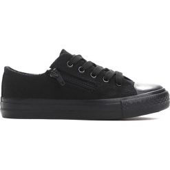 Czarne Trampki Savory. Czarne buty sportowe chłopięce marki Born2be, z materiału, z okrągłym noskiem, na zamek. Za 29,99 zł.