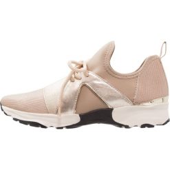 Trampki damskie slip on: Carvela LAMAR Tenisówki i Trampki beige