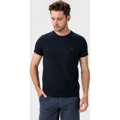 Tommy Hilfiger Essentials Koszulka Niebieski. Niebieskie podkoszulki męskie TOMMY HILFIGER, l, z haftami, z bawełny, bez kołnierzyka, z krótkim rękawem, krótkie. Za 187,95 zł.