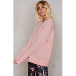 Samsoe & Samsoe Długi sweter z okrągłym dekoltem Nor - Pink. Różowe bez kategorii marki Samsøe & Samsøe, z elastanu, z okrągłym kołnierzem. W wyprzedaży za 132,59 zł.