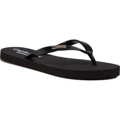 Japonki CALVIN KLEIN SWIMWEAR - Ff Sandals KW0KW01029 BEH. Czarne klapki damskie Calvin Klein Swimwear, bez wzorów, z tworzywa sztucznego, bez obcasa. Za 139,00 zł.