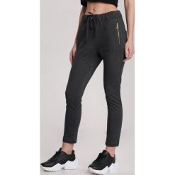 Ciemnoszare Spodnie Aglaxera. Szare spodnie damskie Renee, s, z dresówki. Za 79,99 zł.