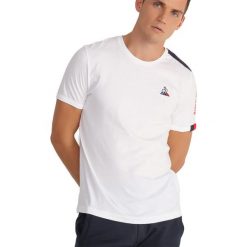 LE COQ SPORTIF TRICOLORE T-SHIRT > 1921680. Koszulki męskie le coq sportif, xl, bez wzorów, z bawełny, klasyczne, z okrągłym kołnierzem, z krótkim rękawem, krótkie. Za 139,99 zł.