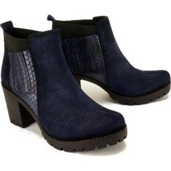 LANQIER 41C468 niebieski, botki damskie. Niebieskie botki damskie Lanqier, ze skóry, bez obcasa, na obcasie, bez zapięcia. Za 299,90 zł.