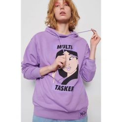 Bluza z nadrukiem Mulan - Fioletowy. Fioletowe bluzy damskie Reserved, s, z nadrukiem, bez rękawów, bez kaptura. Za 119,99 zł.