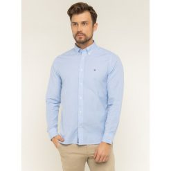 Koszula TOMMY HILFIGER Natural Soft Poplin MW0MW12674. Niebieskie koszule męskie TOMMY HILFIGER, xl, bez wzorów, z bawełny, casualowe, bez kołnierzyka, bez rękawów. W wyprzedaży za 249,00 zł.