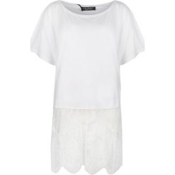 Twinset Bluzka. Bluzki damskie Twin Set, w koronkowe wzory, z tkaniny, z okrągłym kołnierzem, z krótkim rękawem. Za 269,00 zł.