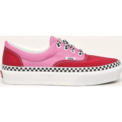 Vans - Tenisówki. Różowe trampki i tenisówki damskie Vans, bez wzorów, z gumy, na sznurówki. W wyprzedaży za 279,90 zł.