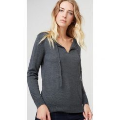 Rodier sweter damski 38 szary. Szare swetry damskie Rodier, bez wzorów, bez rękawów, z kapturem. Za 179,00 zł.