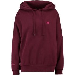 Bluzy damskie: Brooklyn’s Own by Rocawear Bluza z kapturem bordeaux