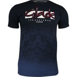 Ciemna Granatowa Męska Koszulka (T-shirt ) z Nadrukiem, Krótki Rękaw, Napisy, Ombre TSADG0007navy. Niebieskie koszulki męskie Adriano Guinari, m, z nadrukiem, z tkaniny, bez kołnierzyka, z krótkim rękawem, krótkie. Za 89,00 zł.