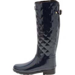 Buty zimowe damskie: Hunter REFINED QUILT GLOSS TALL Kalosze navy