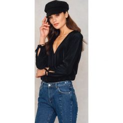 Bluzki asymetryczne: Rut&Circle Bluzka Fannie – Black