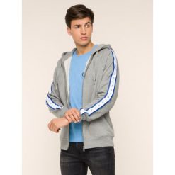 Bluza Calvin Klein Jeans Monogram J30J313211. Szare bluzy męskie Calvin Klein Jeans, xl, bez wzorów, z jeansu, bez kołnierzyka, bez rękawów, bez kaptura. W wyprzedaży za 229,00 zł.