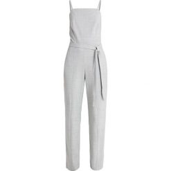 Banana Republic Kombinezon light grey. Szare kombinezony damskie Banana Republic, z elastanu. W wyprzedaży za 407,20 zł.