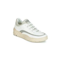 Buty Esprit Gussie ACC LU. Białe trampki i tenisówki damskie Esprit, bez wzorów, bez zapięcia. Za 129,50 zł.