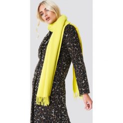 Samsoe & Samsoe Szalik maxi Accola - Yellow. Żółte szaliki damskie marki Samsøe & Samsøe, z kaszmiru. Za 323,95 zł.