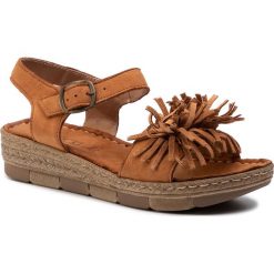 Sandały LASOCKI - M861 Camel. Pomarańczowe klapki damskie Lasocki, bez wzorów, ze skóry, bez obcasa. Za 159,99 zł.