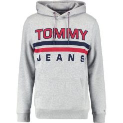 Bluzy męskie: Tommy Jeans ESSENTIAL GRAPHIC HOODIE Bluza z kapturem light grey heather