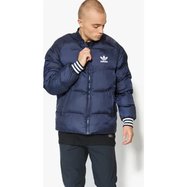 Adidas Kurtka Sst Jacket , granatowy, rozmiar M. Niebieskie kurtki męskie Adidas, m, bez wzorów, z poliesteru, bez kaptura. W wyprzedaży za 399,99 zł.