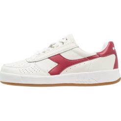 Diadora B.ELITE Tenisówki i Trampki white/tibetan red. Białe tenisówki damskie Diadora, ze skóry ekologicznej. W wyprzedaży za 377,10 zł.