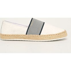 Gant - Espadryle Raffiaville. Białe espadryle damskie GANT, bez wzorów, ze skóry, bez obcasa, na obcasie. Za 269,90 zł.