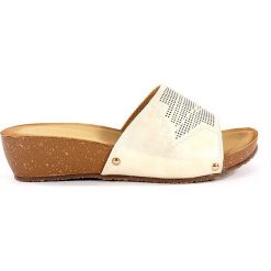 KLAPKI DAMSKIE TS 53779 BEŻ. Klapki damskie T. Sokolski, bez wzorów, ze skóry, bez obcasa. Za 49,00 zł.