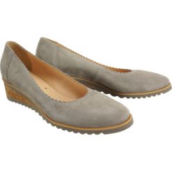 BIOECO BY ARKA 5562 0811 szary, czółenka damskie. Szare koturny damskie Bioeco by Arka, bez wzorów, ze skóry, bez obcasa, na koturnie. Za 279,90 zł.